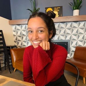 Meet your Posher, Maya